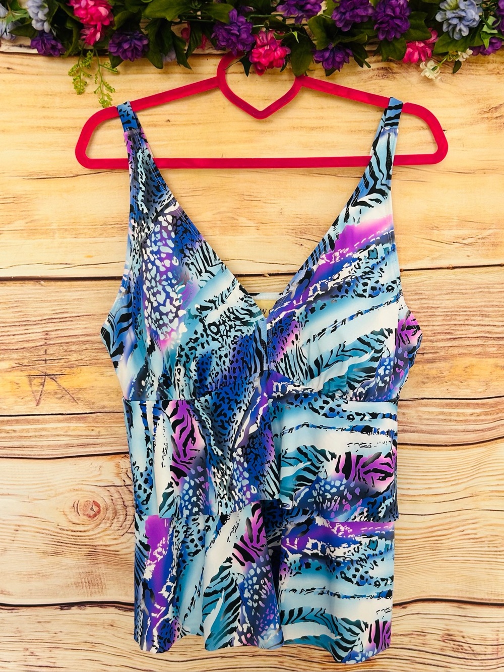 CW Classics Women’s Plus Blue Purple Animal Print V-Neck Peplum Swim Tank 1X